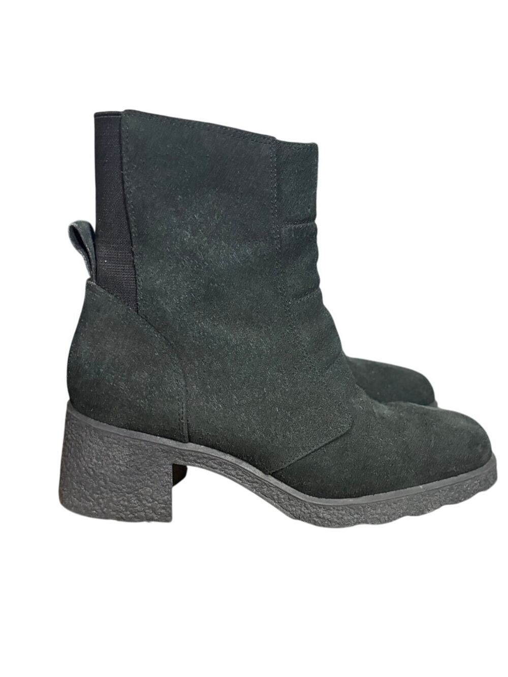 Vintage Natural Sport Black Suede Ankle Boots Women's Size 6 1/2
